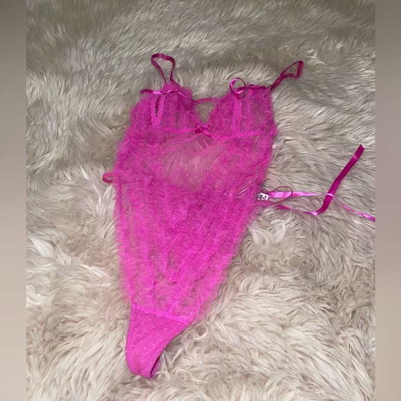 NWT Victoria’s Secret coquette lace thong bodysuit - Picture 2 of 6
